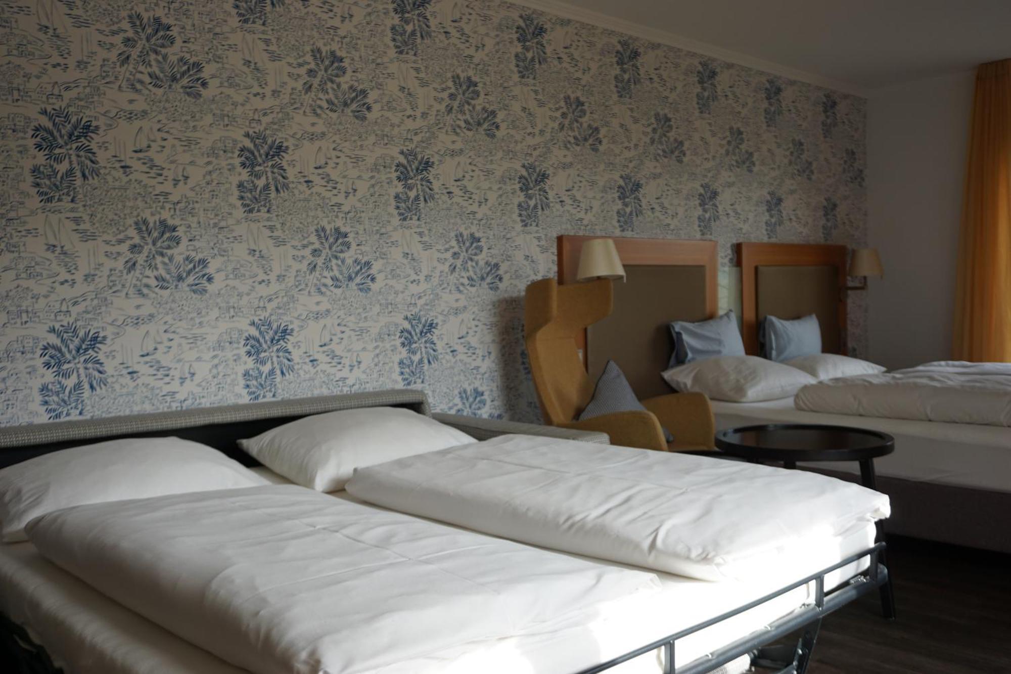 Hotel Knoblauch Friedrichshafen Room photo