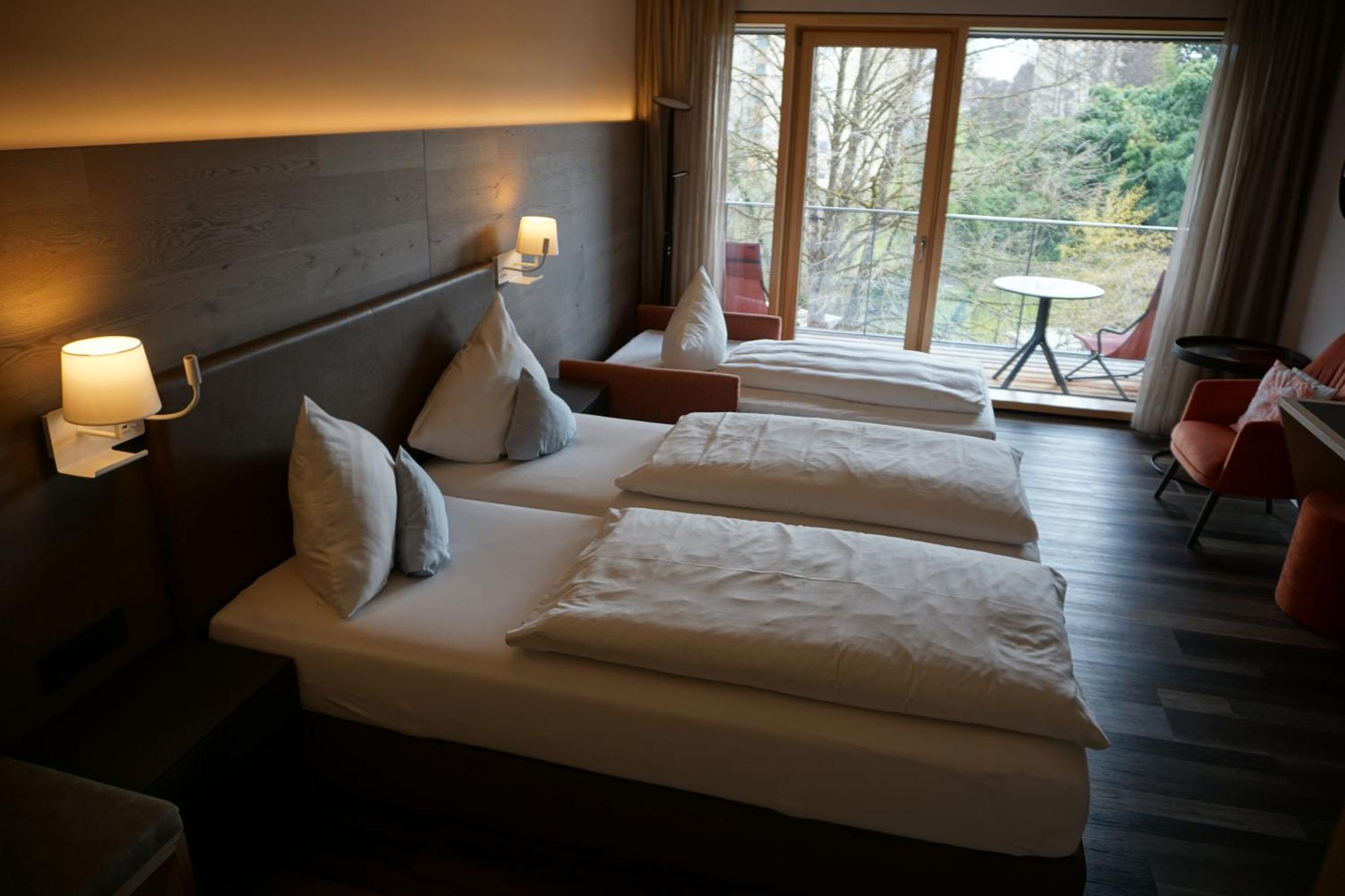 Hotel Knoblauch Friedrichshafen Room photo